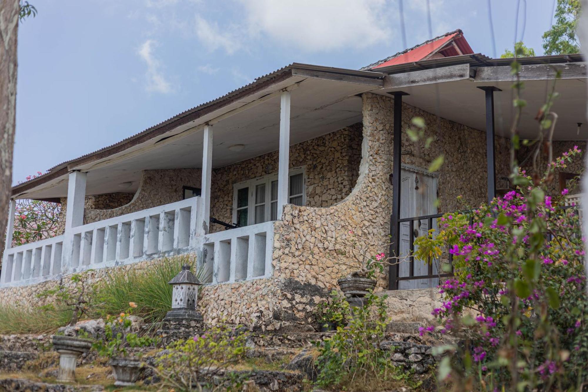 Annaya House Batumadeg Exterior foto
